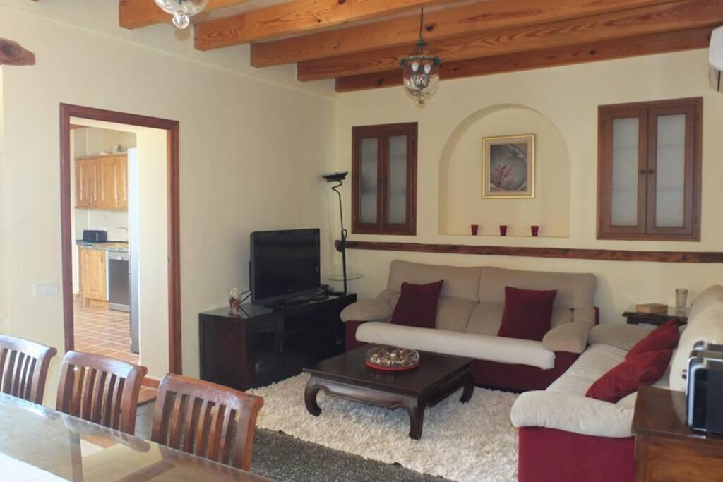 Villa Maria, bonita casa con jardín y piscina privada en Andraitx Exterior foto